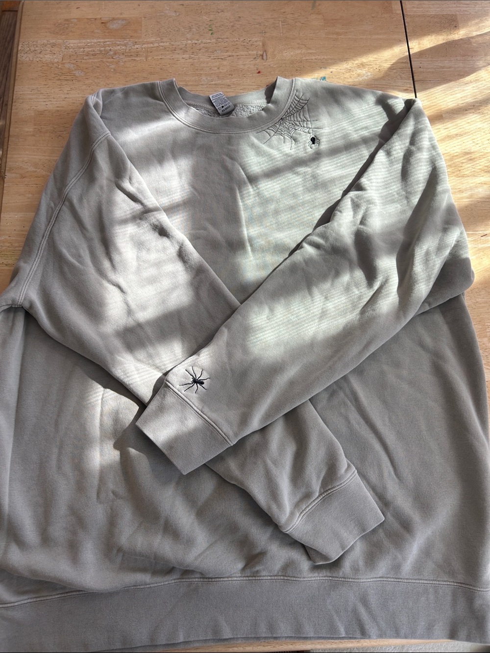 Men's Crewneck Sweater in Light Gray - Casual Pullover